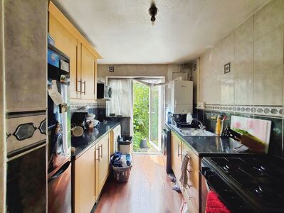 Liverpool Road, 3 bedroom Mid Terrace House for sale, £485,000