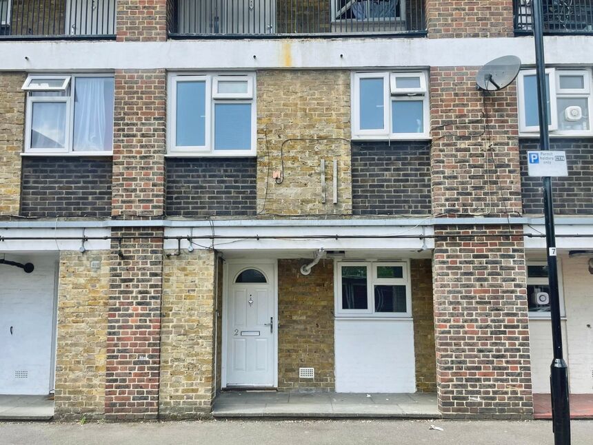 Main image of 2 bedroom Mid Terrace Flat to rent, Beatrice Close, London, E13