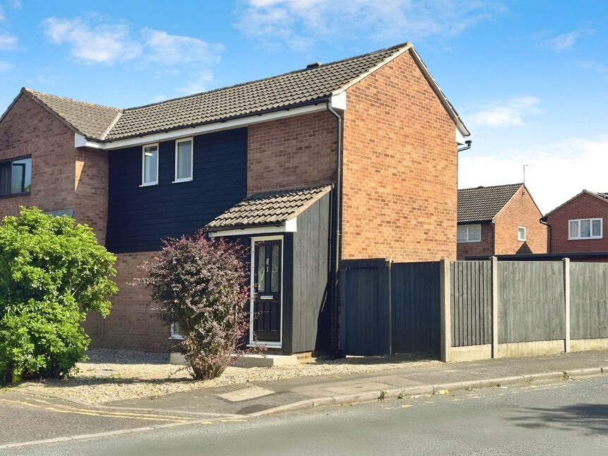 2 bedroom End Terrace House for sale