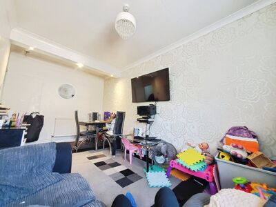 2 bedroom  Flat for sale