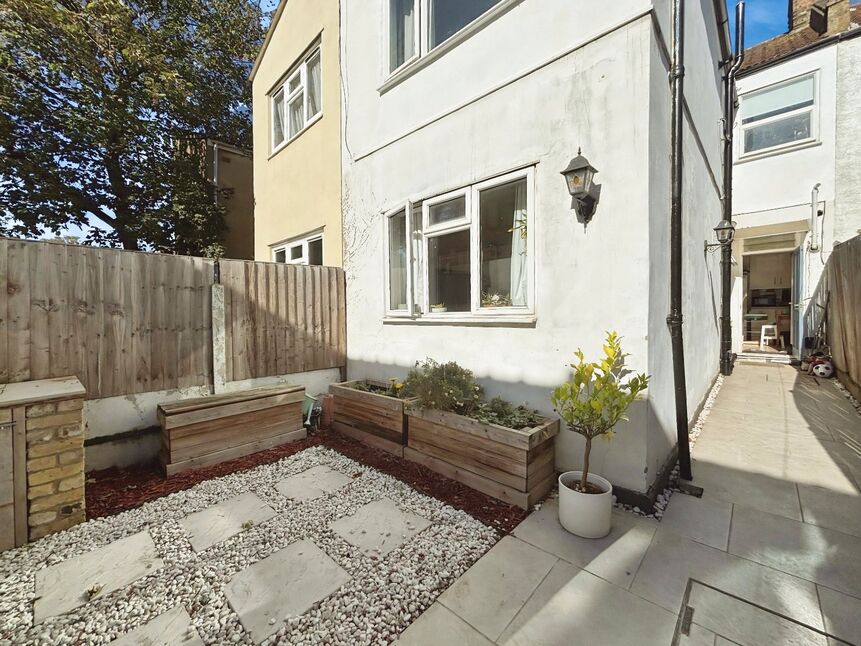 Image 12