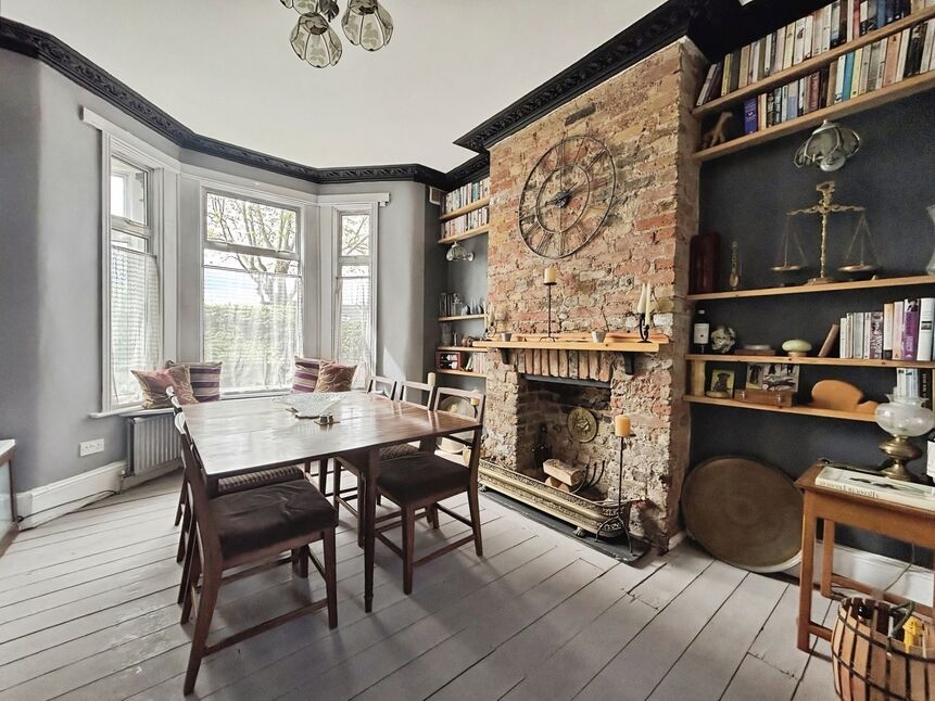 Main image of 3 bedroom Mid Terrace House for sale, Lucas Avenue, London, E13