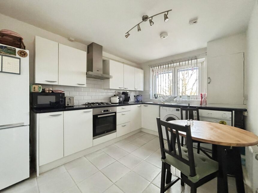 Main image of 3 bedroom  Flat for sale, Ivy Road, London, E16