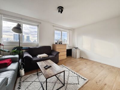 3 bedroom Flat for sale
