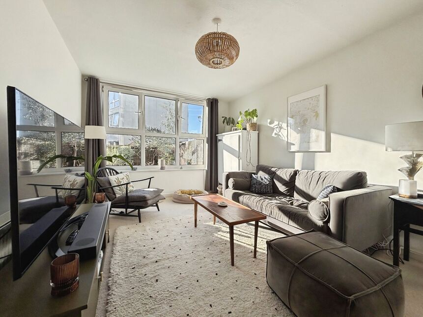 Main image of 2 bedroom Flat for sale, Stratford Road, London, E13