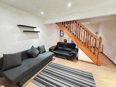 Mayfield Road, 2 bedroom Mid Terrace House to rent, &pound;1,850 pcm