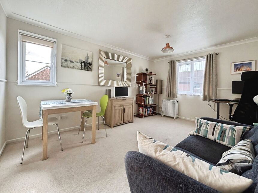 Main image of 1 bedroom Flat for sale, Northumberland Road, London, E6