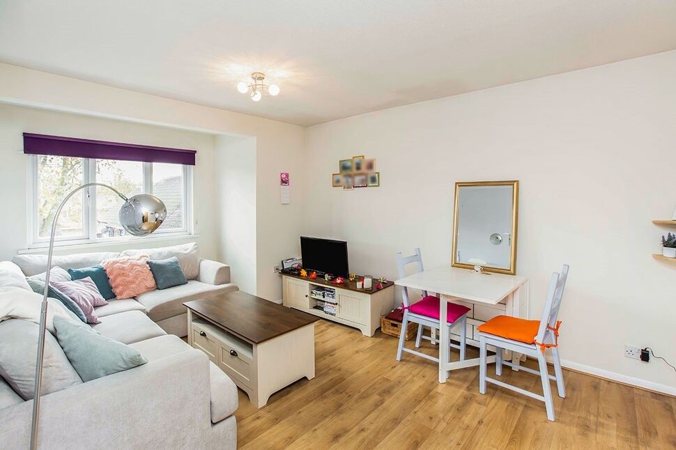 Main image of 1 bedroom Flat for sale, Emerald Close, London, E16