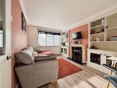 Tollgate Road, 2 bedroom Flat for sale, &pound;315,000