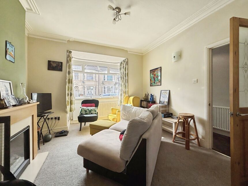 Main image of 2 bedroom Mid Terrace House for sale, Thackeray Road, London, E6