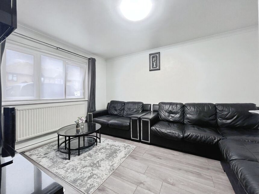 Main image of 3 bedroom Semi Detached House for sale, Chargeable Street, London, E16
