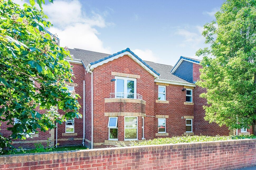 Main image of 2 bedroom  Flat for sale, Sandringham Court, Streethouse, West Yorkshire, WF7