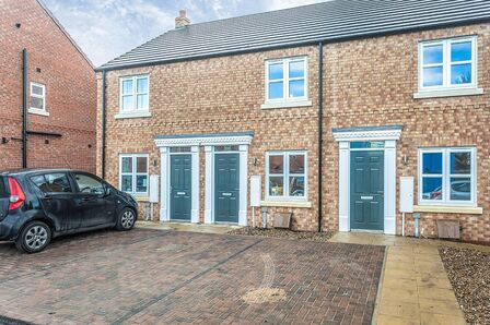2 bedroom Mid Terrace House to rent