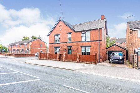Barnsley Road, 4 bedroom Detached House for sale, £280,000