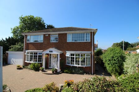 Rectory Garth, 4 bedroom Detached House for sale, £369,000