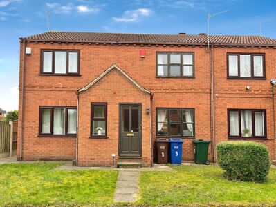 2 bedroom Mid Terrace House to rent