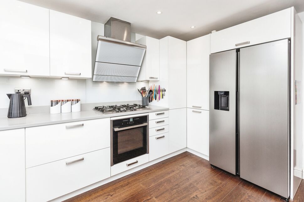 4 bedroom Detached House for sale, Willow Bank Drive, Pontefract, WF8