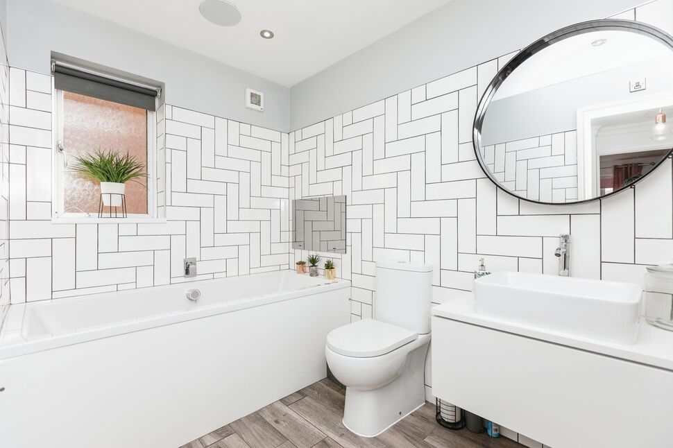 4 bedroom Detached House for sale, Willow Bank Drive, Pontefract, WF8