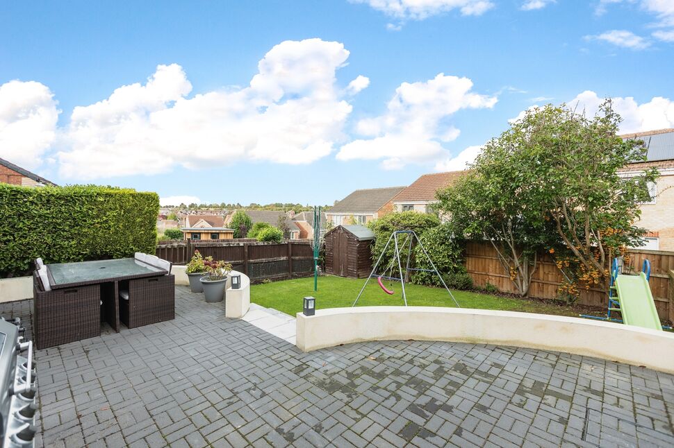 4 bedroom Detached House for sale, Willow Bank Drive, Pontefract, WF8