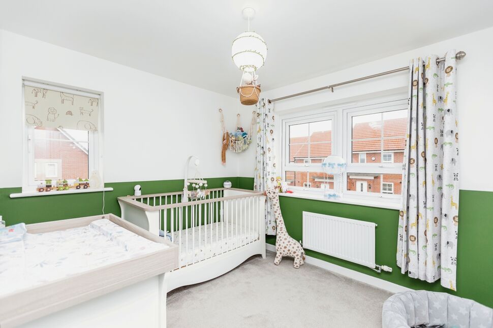 3 bedroom Detached House for sale, Monckton Road, Pontefract, WF8 £