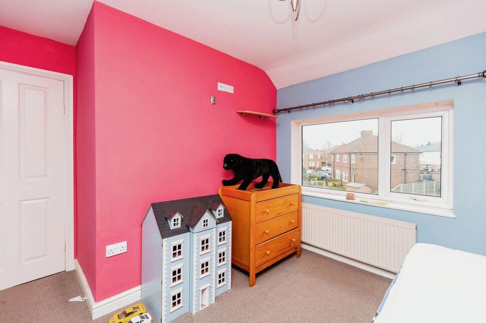 3 bedroom End Terrace House for sale, Pinders Garth, Knottingley, WF11