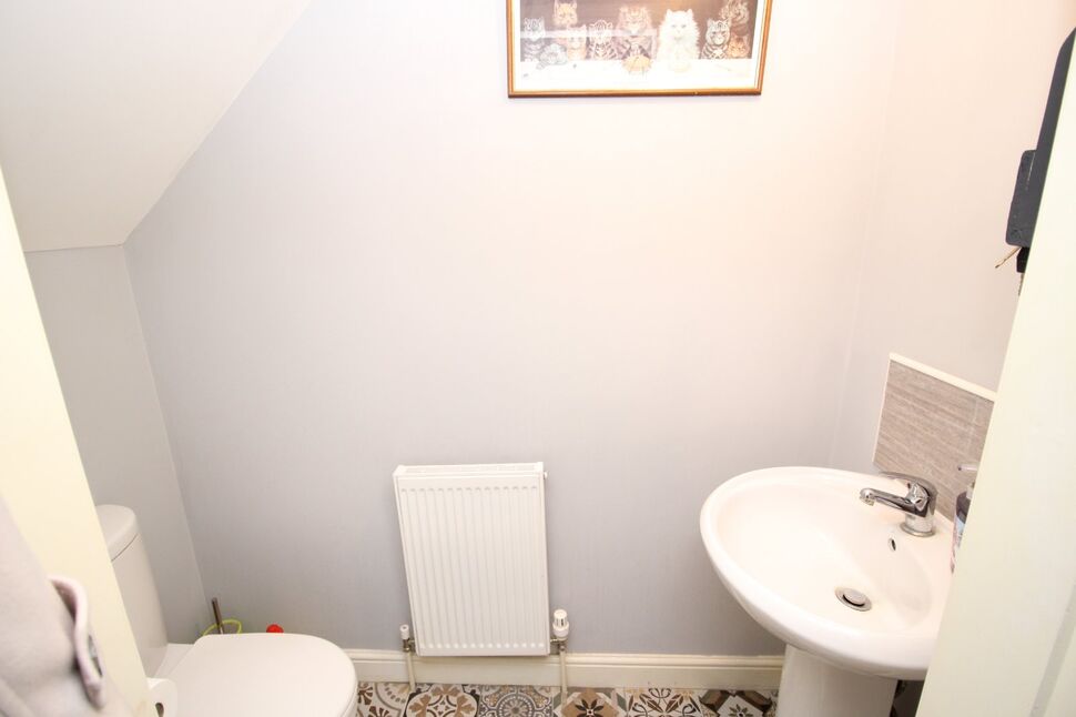 3 bedroom Detached House for sale, Orchid Drive, South Elmsall, WF9 £