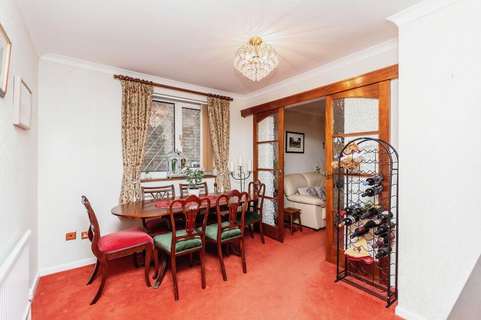 3 bedroom Detached Bungalow for sale, Larks Hill, Pontefract, WF8 £