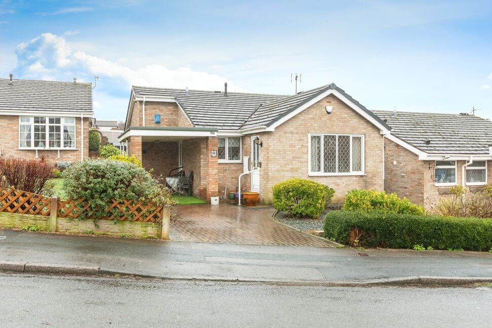 3 bedroom Detached Bungalow for sale, Larks Hill, Pontefract, WF8 £