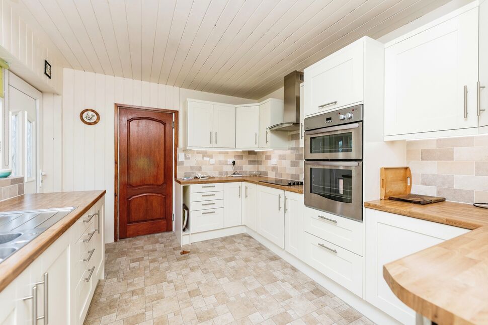 3 bedroom Detached Bungalow for sale, Field Lane, Upton, WF9 £400,000