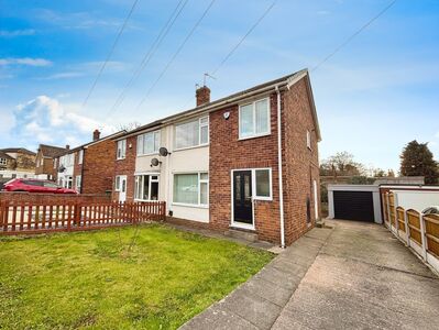 3 bedroom Semi Detached House to rent