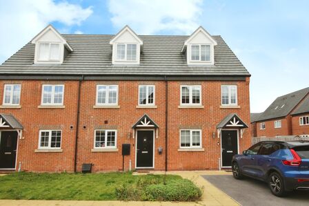 Dixon Mews, 3 bedroom Mid Terrace House for sale, £195,000