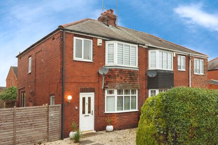 Springfield Avenue, 3 bedroom Semi Detached House for sale, £200,000