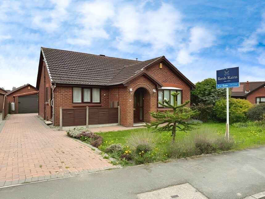 Main image of 3 bedroom Detached Bungalow for sale, Brockadale Avenue, Pontefract, West Yorkshire, WF8