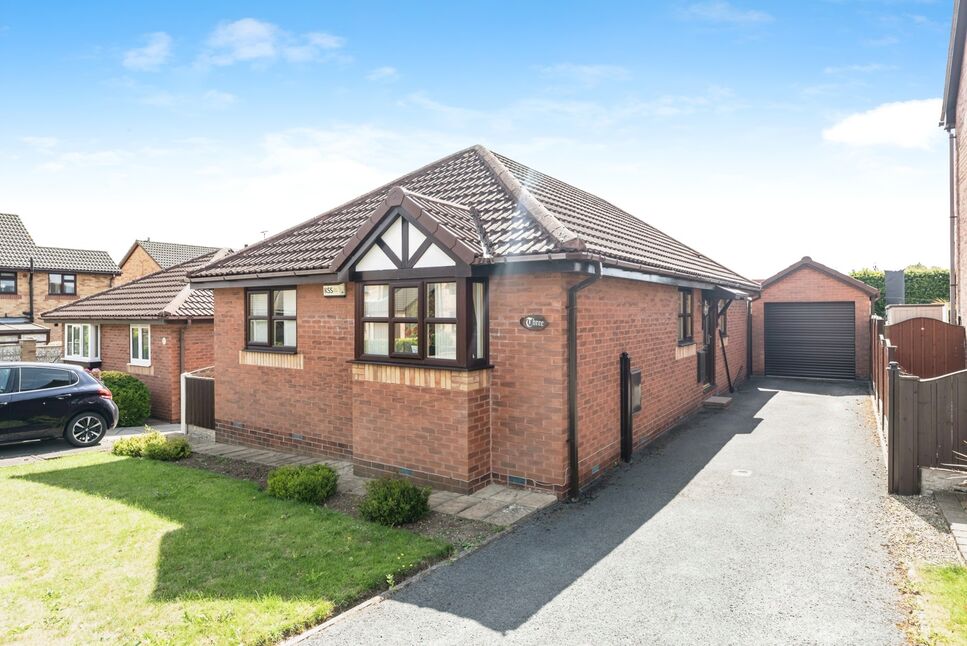 Main image of 2 bedroom Detached Bungalow for sale, Stumpcross Way, Pontefract, West Yorkshire, WF8