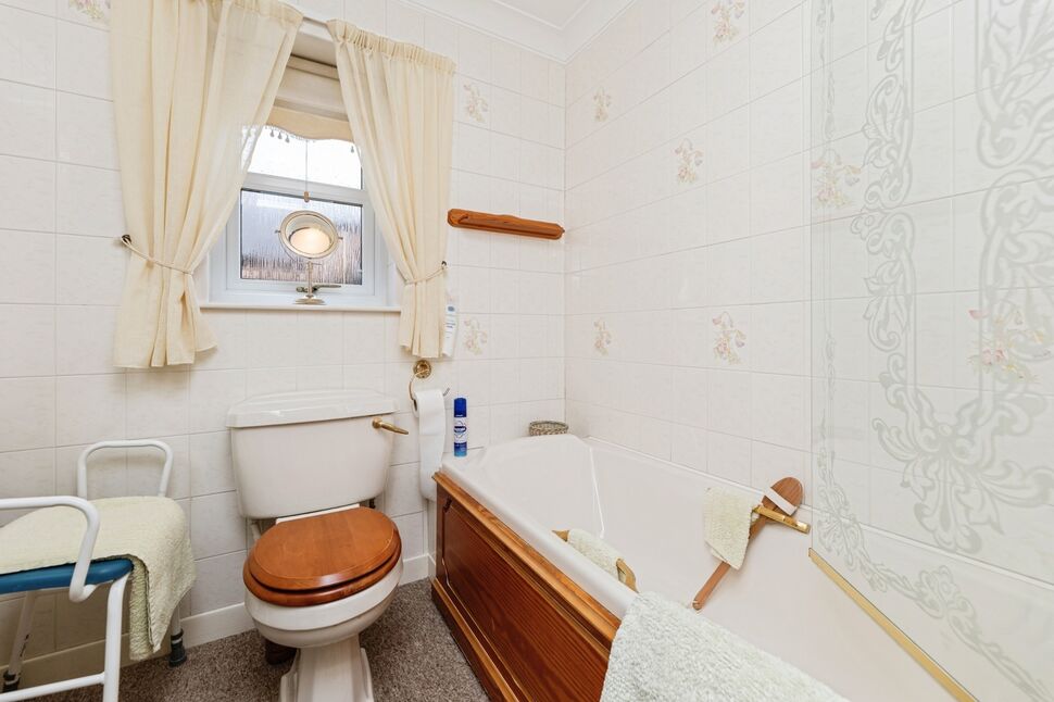 Bathroom / WC