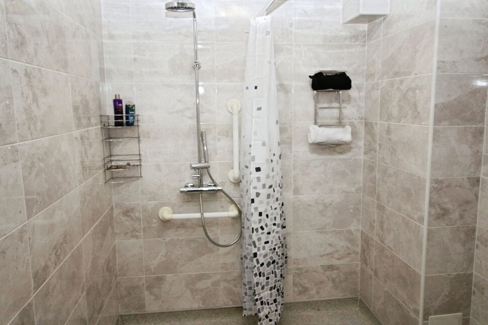 Shower Room / WC