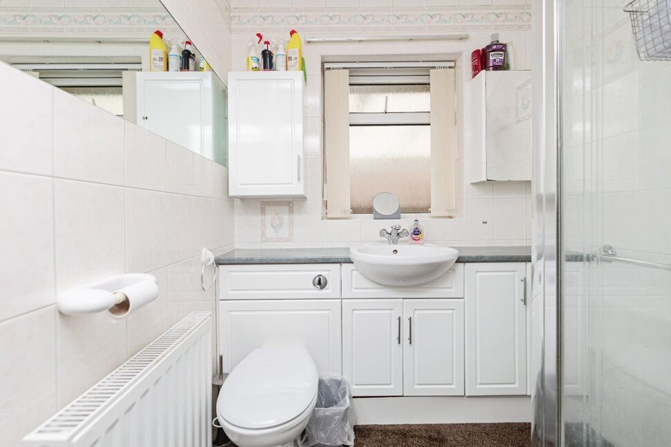 Shower Room / WC