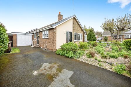 Valley Avenue, 3 bedroom Detached Bungalow for sale, £250,000