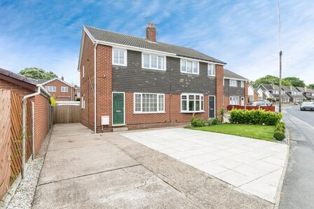 Katrina Grove, 3 bedroom Semi Detached House for sale, £190,000