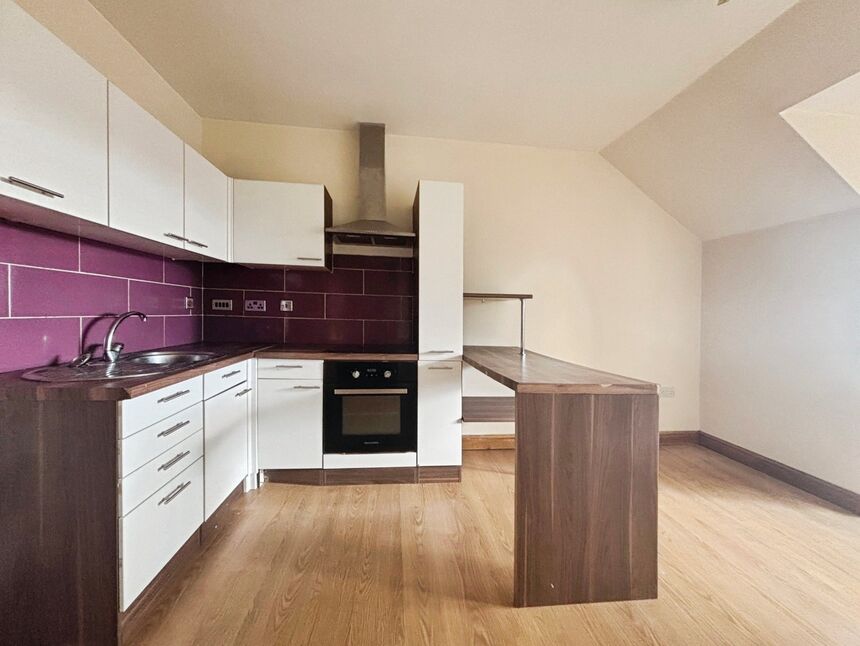 Main image of 1 bedroom Flat to rent, Gillygate, Pontefract, West Yorkshire, WF8