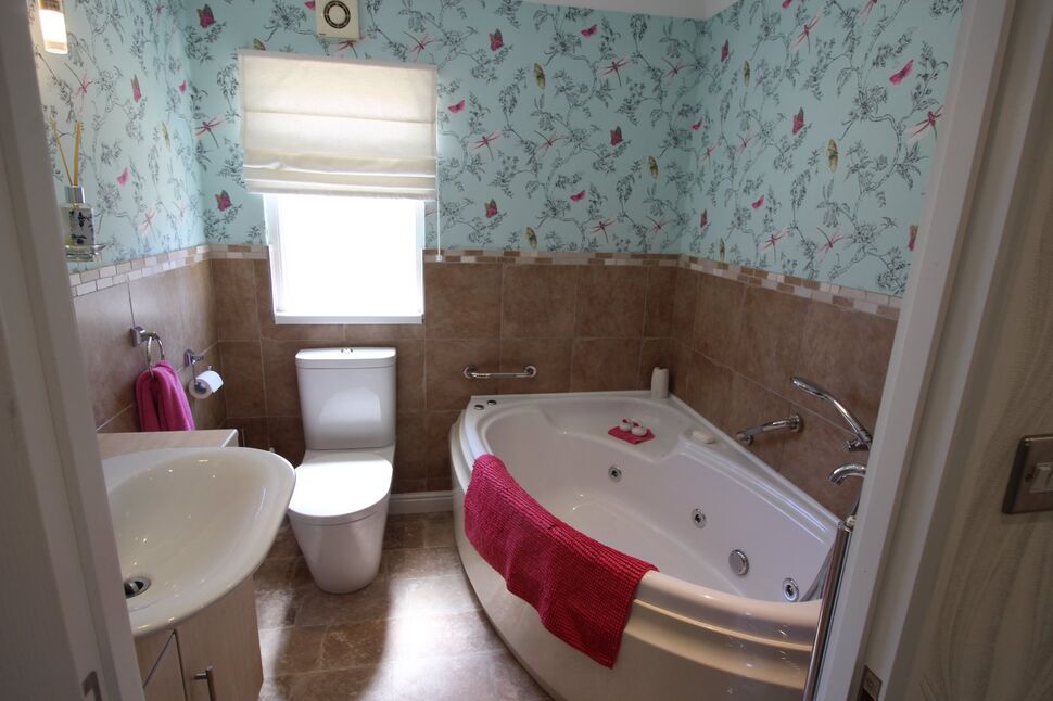 Bathroom / WC