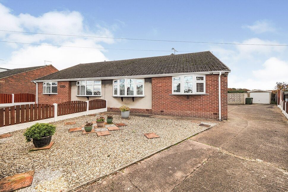 Main image of 2 bedroom Semi Detached Bungalow for sale, Pendennis Avenue, South Elmsall, West Yorkshire, WF9