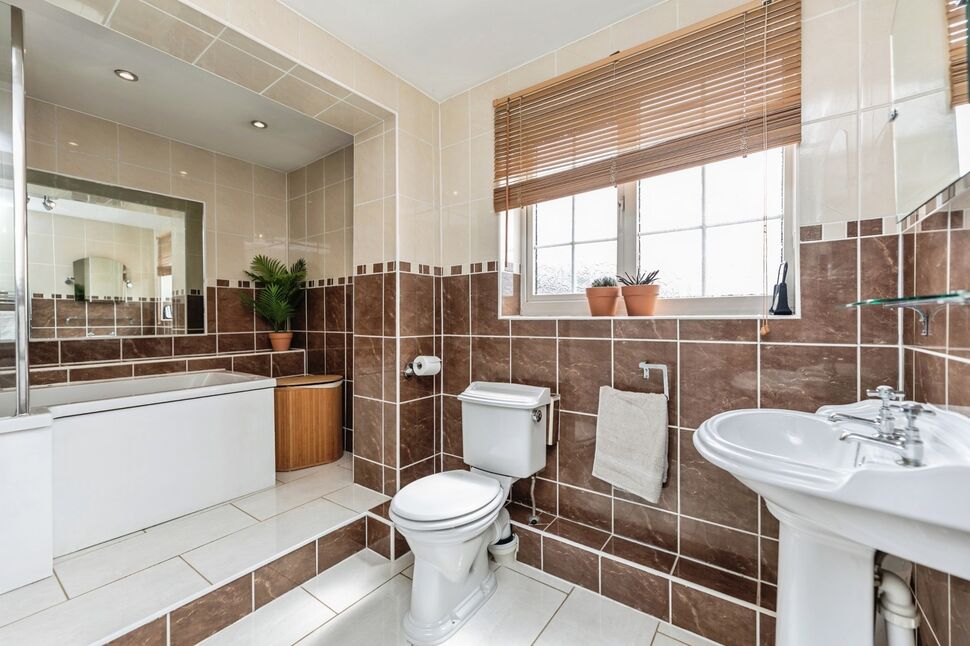 Bathroom / WC