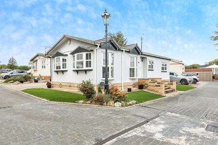 2 bedroom  Property for sale