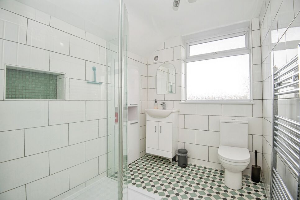 Shower Room / WC