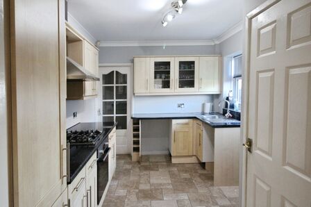 2 bedroom Semi Detached Bungalow for sale