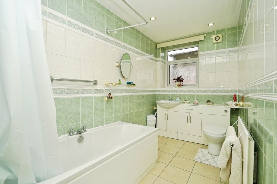 Bathroom / WC