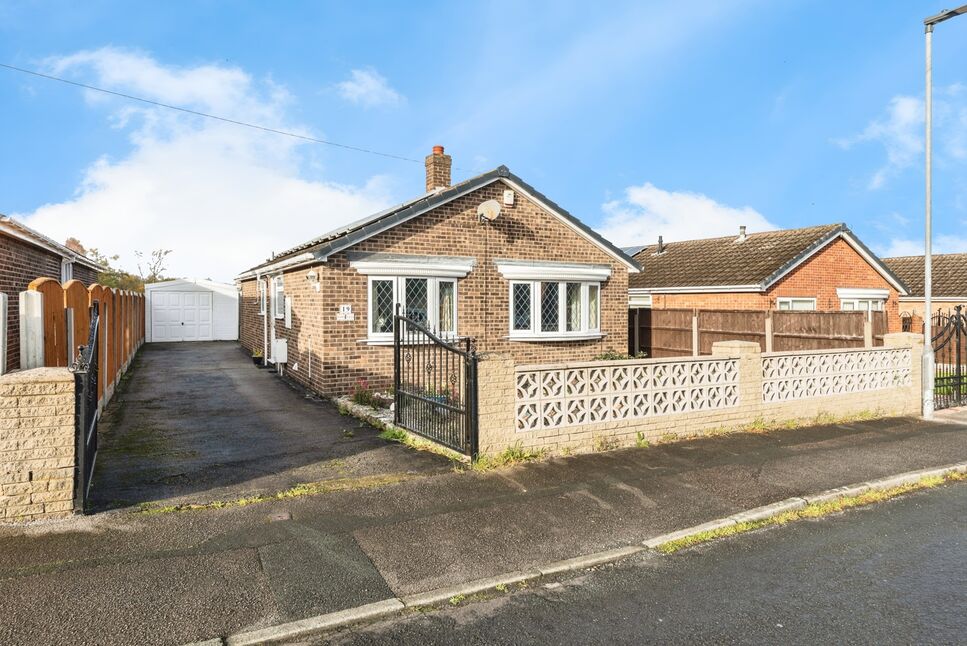 Main image of 3 bedroom Detached Bungalow for sale, Avon Walk, Featherstone, West Yorkshire, WF7