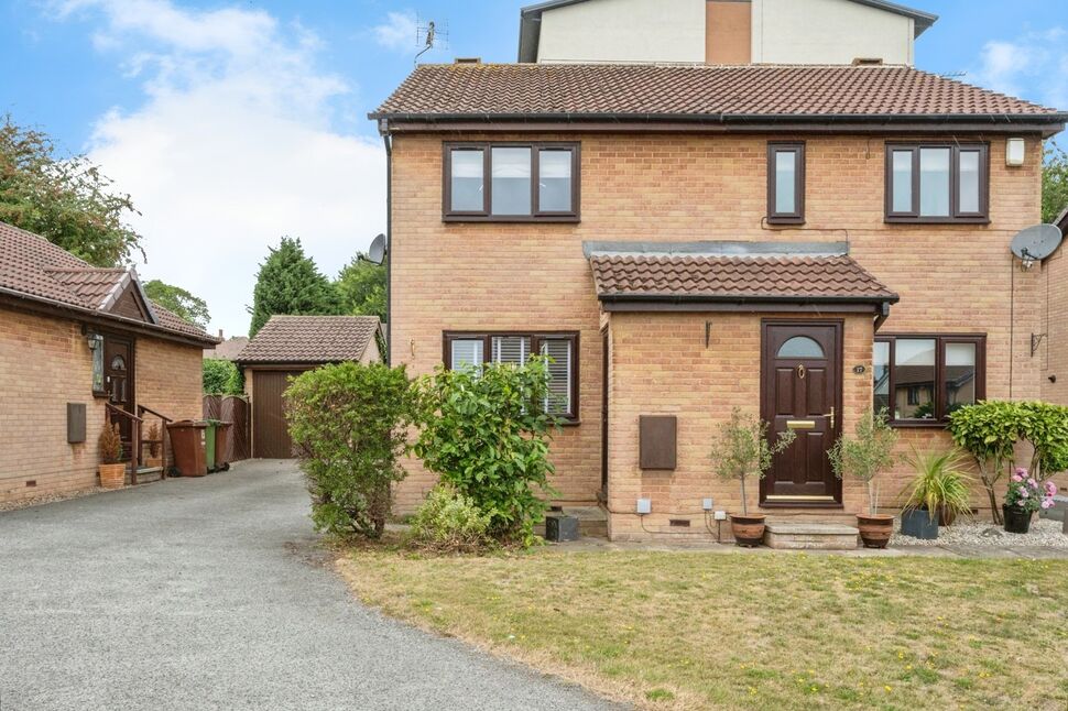 Main image of 2 bedroom Semi Detached House to rent, Longwoods Walk, Knottingley, West Yorkshire, WF11