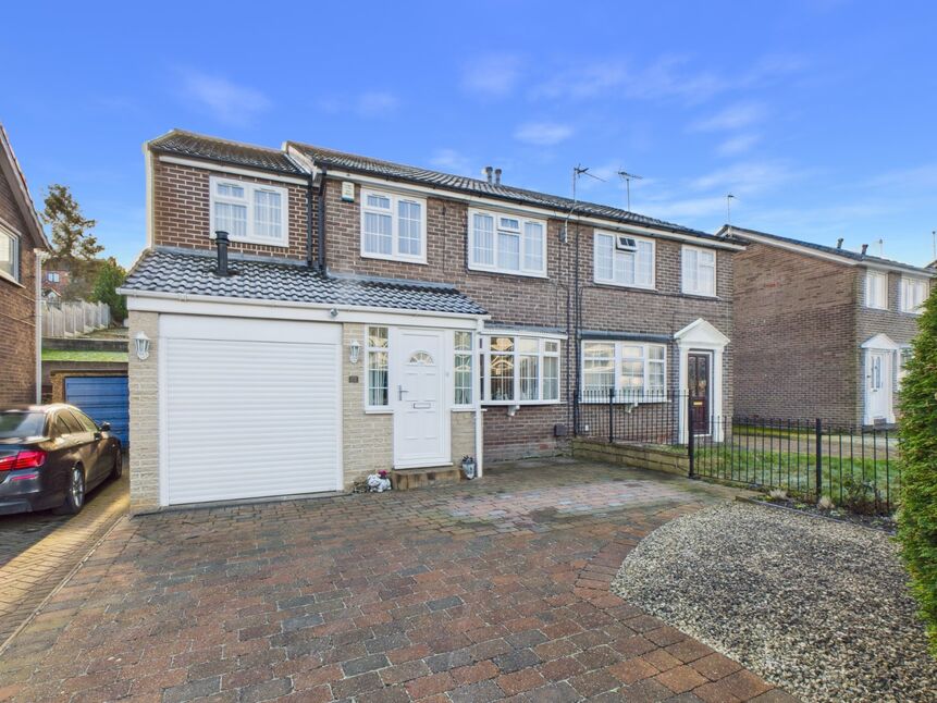 Main image of 3 bedroom Semi Detached House for sale, Bexhill Close, Pontefract, West Yorkshire, WF8